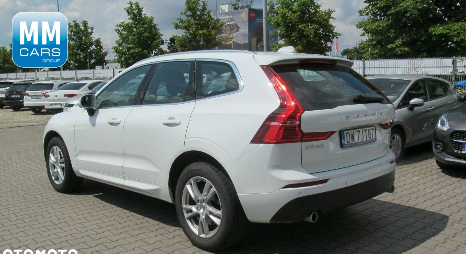 Volvo XC 60 cena 127850 przebieg: 119680, rok produkcji 2018 z Ciechanowiec małe 191